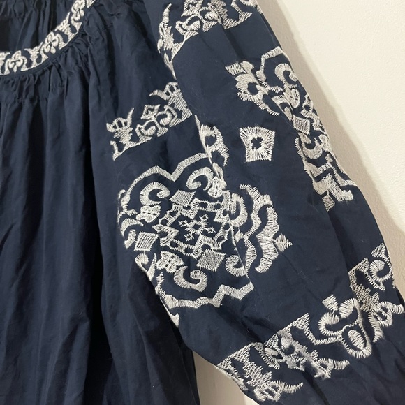 Tommy Hilfiger Navy Embroidered Peasant Boho Top XL NWOT 2X - Picture 2 of 7
